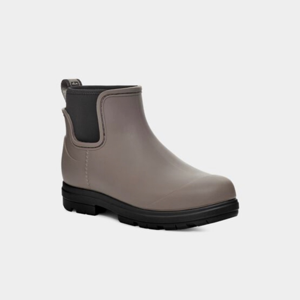 UGG “Droplet” Wild Dove